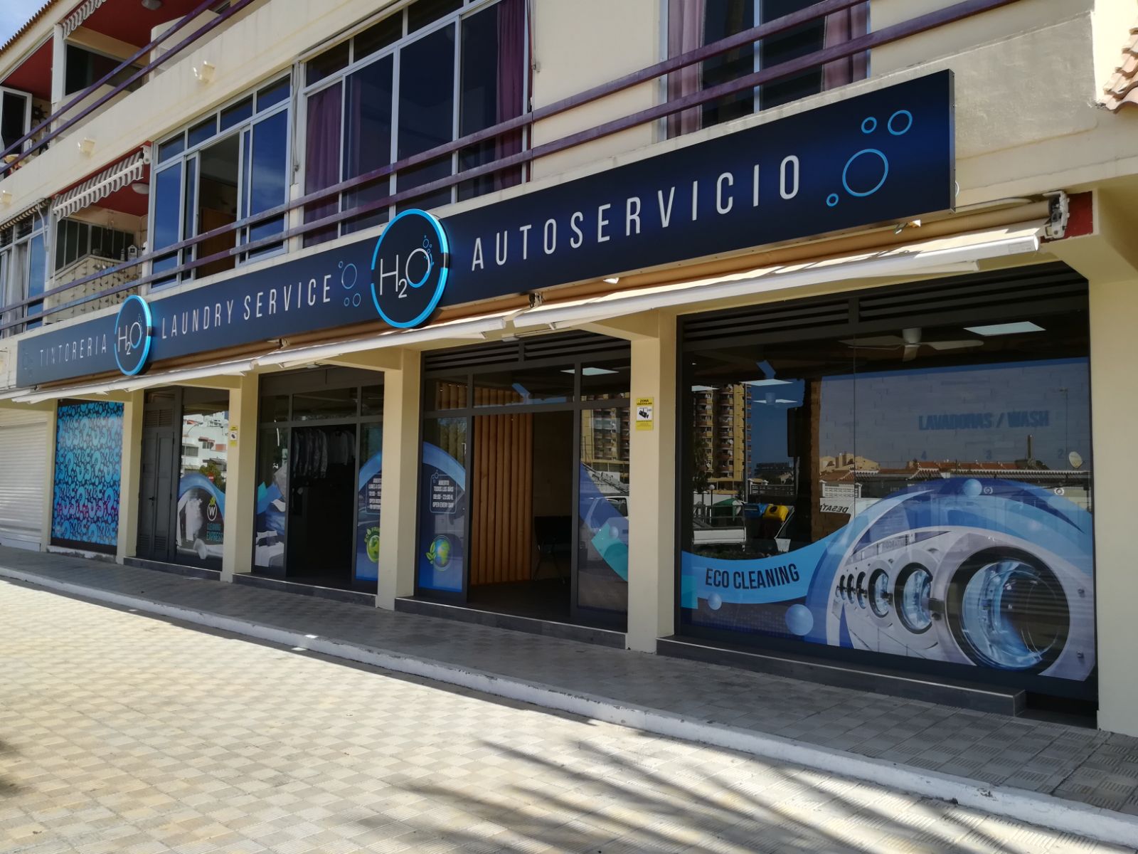 H2O Laundry Service Branding